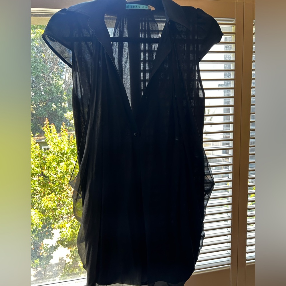 Alice & Olivia long button up blouse